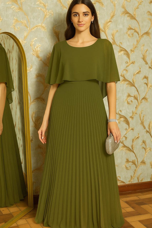 Vestido de fiesta Muriel con capita y falda plisada escote redondo