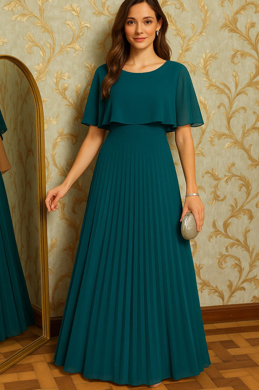 Vestido de fiesta Muriel con capita y falda plisada escote redondo