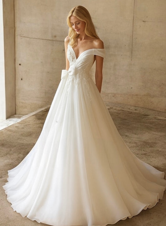 VESTIDO DE NOVIA ANITA HECHO EN ORGANZA Y MACRAMÉ ,ELEGANCIA Y ROMANTICISMO