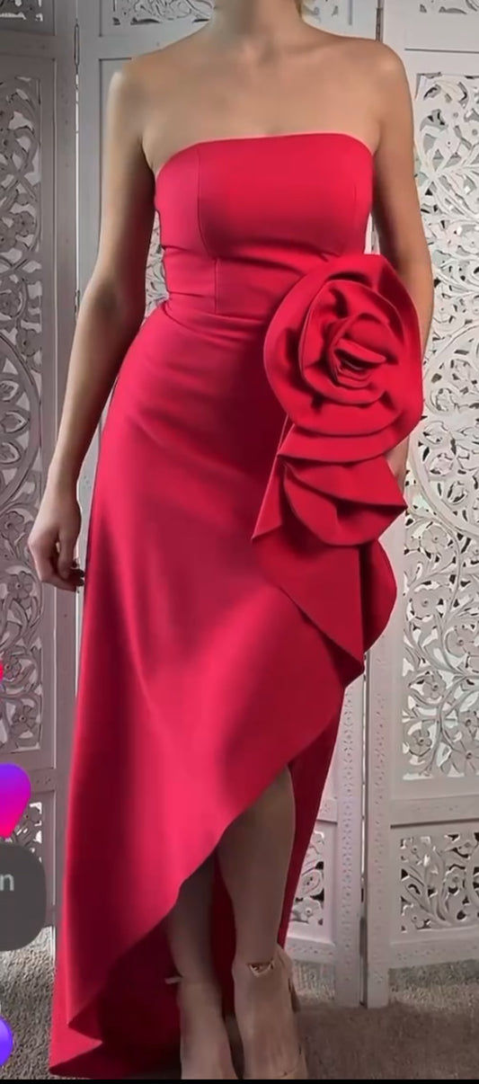 Vestido de fiesta strapless Mirna ajustado con aplicación 3DV