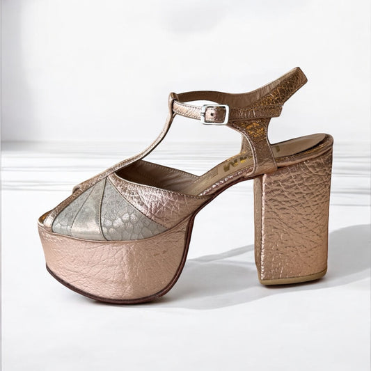 Sandalia argentina de cuero Allium cobre para fiesta, taco 11 cms y plataforma 5,5 cms