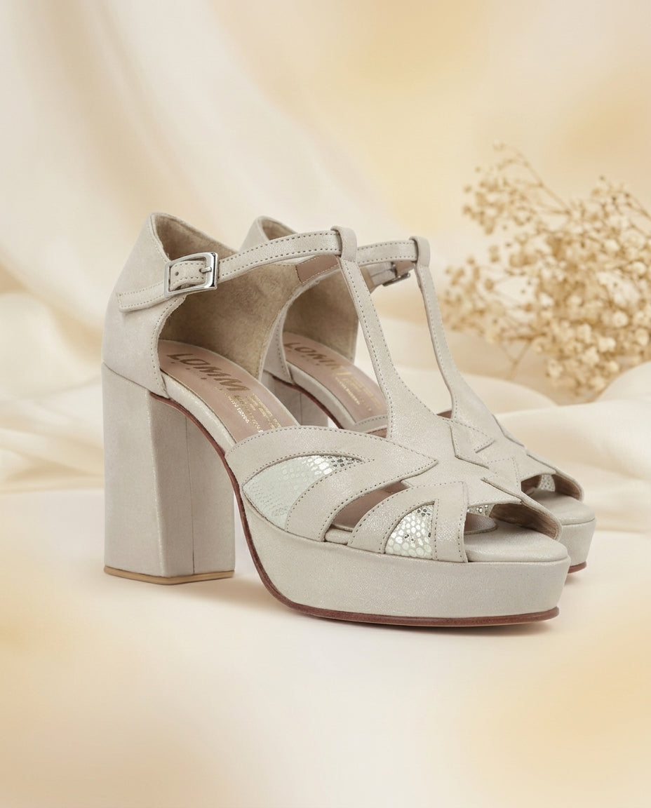 Sandalia de cuero para novia y fiesta Vitral, taco 9,5 cms y plataforma 2 cms procedencia Argentina