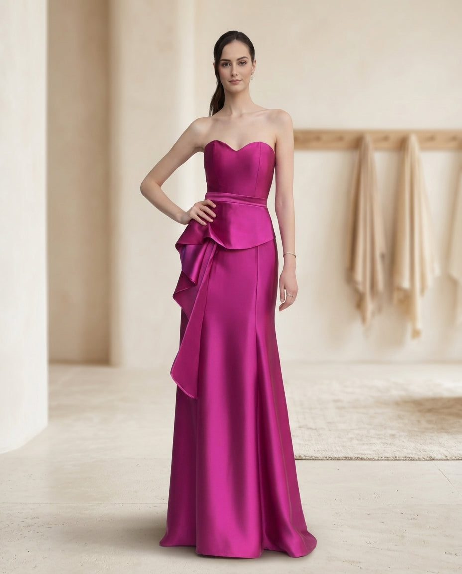 Vestido de fiesta Madonna en color fucsia y escote corazon