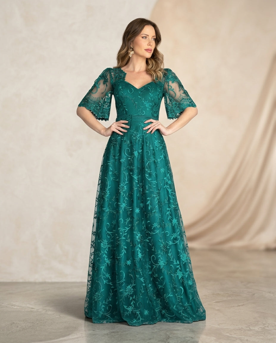 Vestido de fiesta María en tela bordada y mangas acampanadas