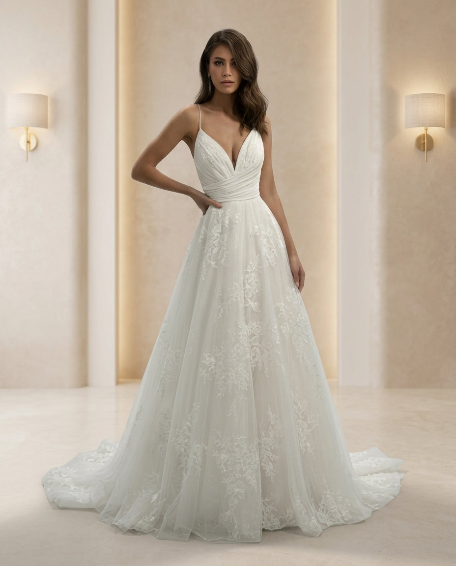 Vestido de novia Amaya corte A y drapeado frontal