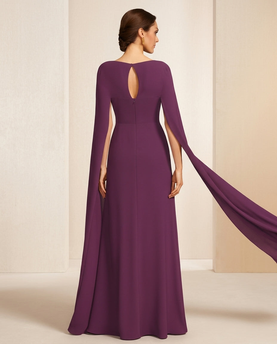 Vestido de fiesta Barbara con cuello halter ,manga ala y delicada aplicacion