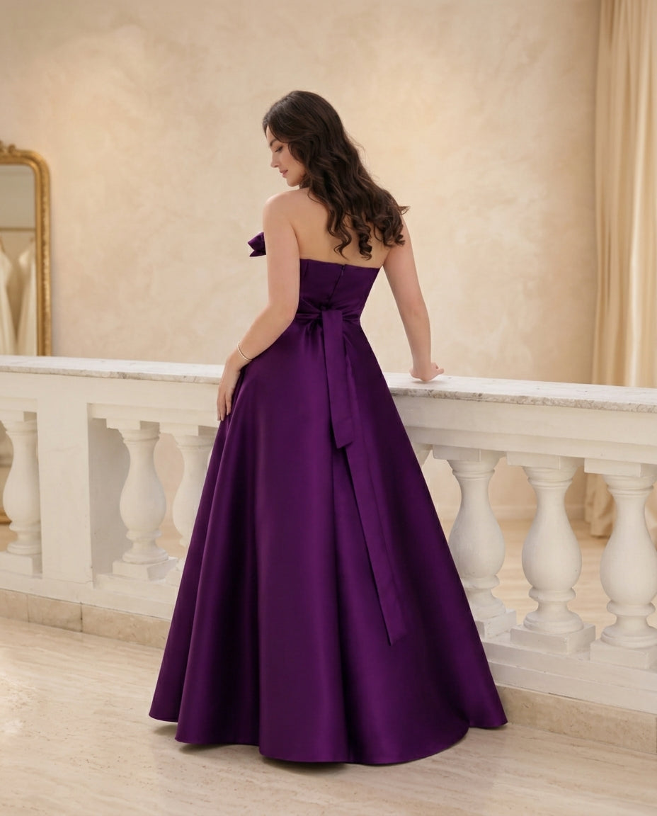 Vestido de fiesta strapples Mariela con aplicaciones 3D