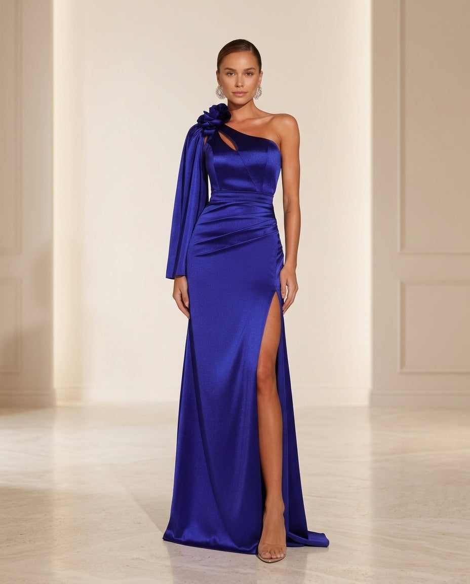 Vestido de fiesta Rocio satinado asimétrico con flor