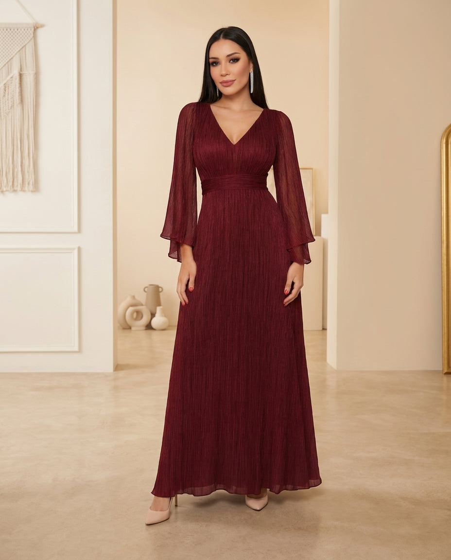 Vestido de fiesta Sonia con mangas y escote en V muy liviano , elegante, brillo sutil