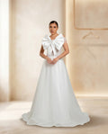 Vestido de novia Cala estilo romántico y moderno