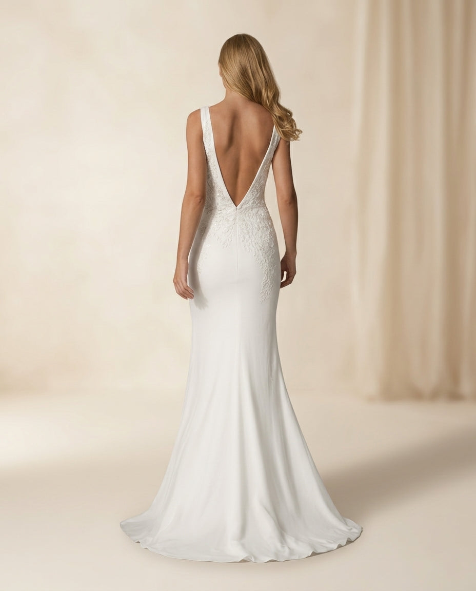 Vestido de novia Hortencia sirena con escote profundo y espalda abierta (preventa)