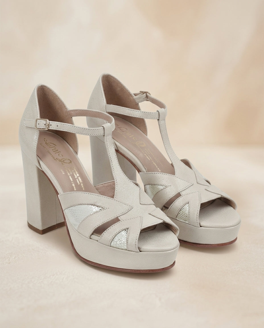 Sandalia de cuero para novia y fiesta Vitral, taco 9,5 cms y plataforma 2 cms procedencia Argentina