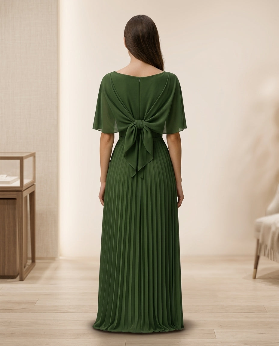 Vestido de fiesta Muriel con capita y falda plisada escote redondo