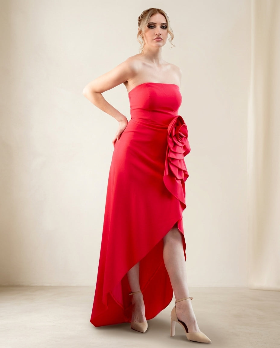 Vestido de fiesta strapless Mirna ajustado con aplicación 3D