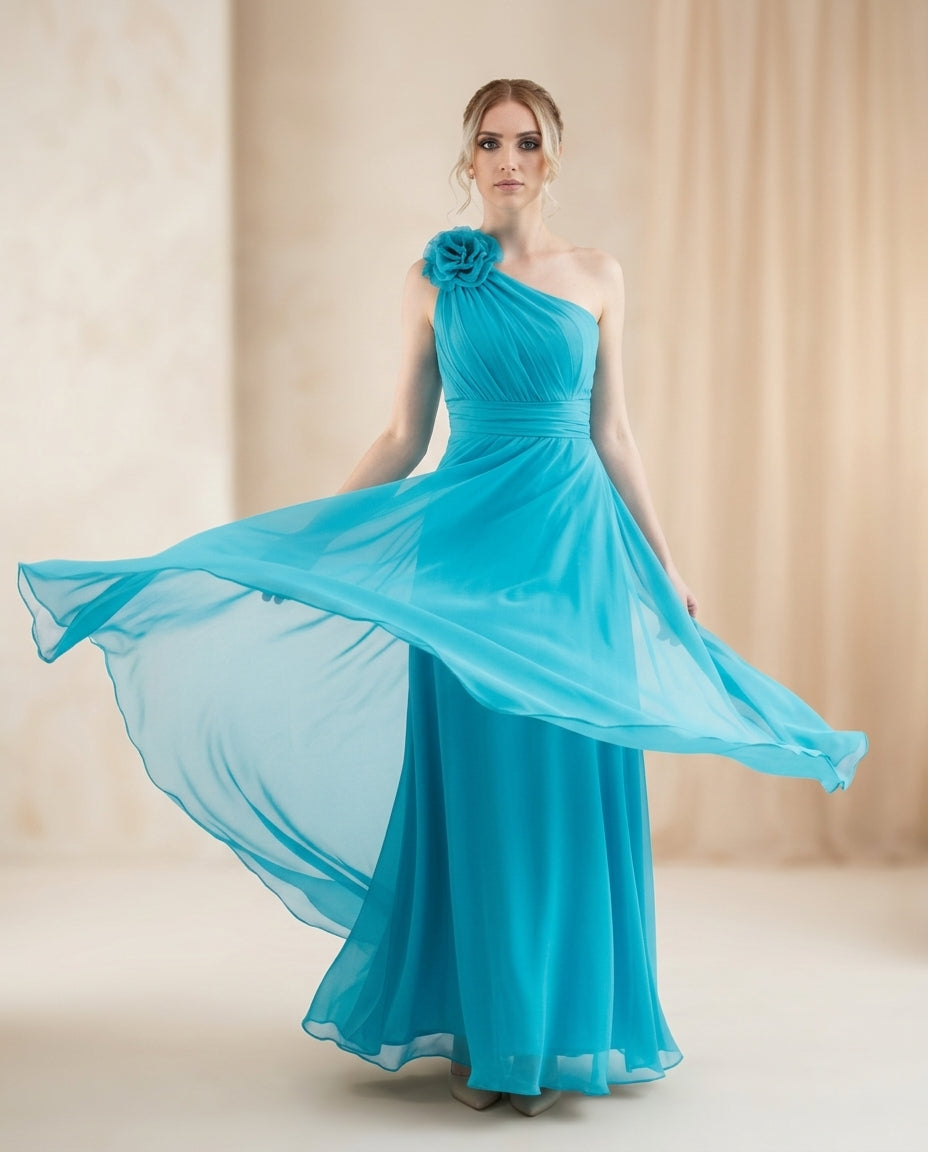 Vestido de fiesta Grace ,asimétrico en gasa vaporosa  color turquesa