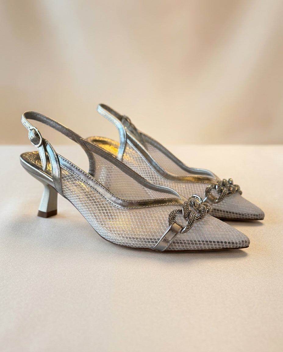 Sandalia para novia y fiesta Magnolia, taco 4 cms ,sin talón y acabado plateado, procedencia España