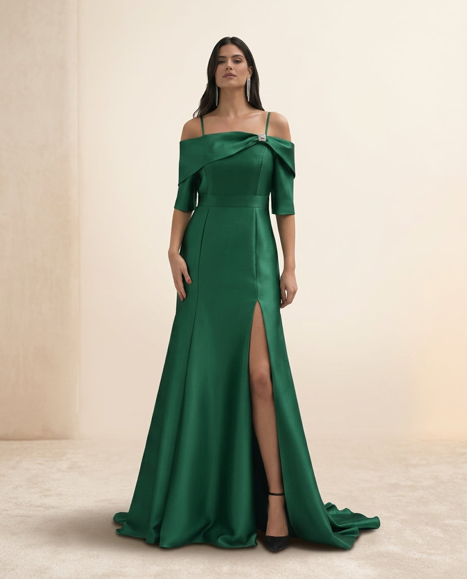 Vestido de fiesta Carmen en tela satinada mangas y hombros descubiertos