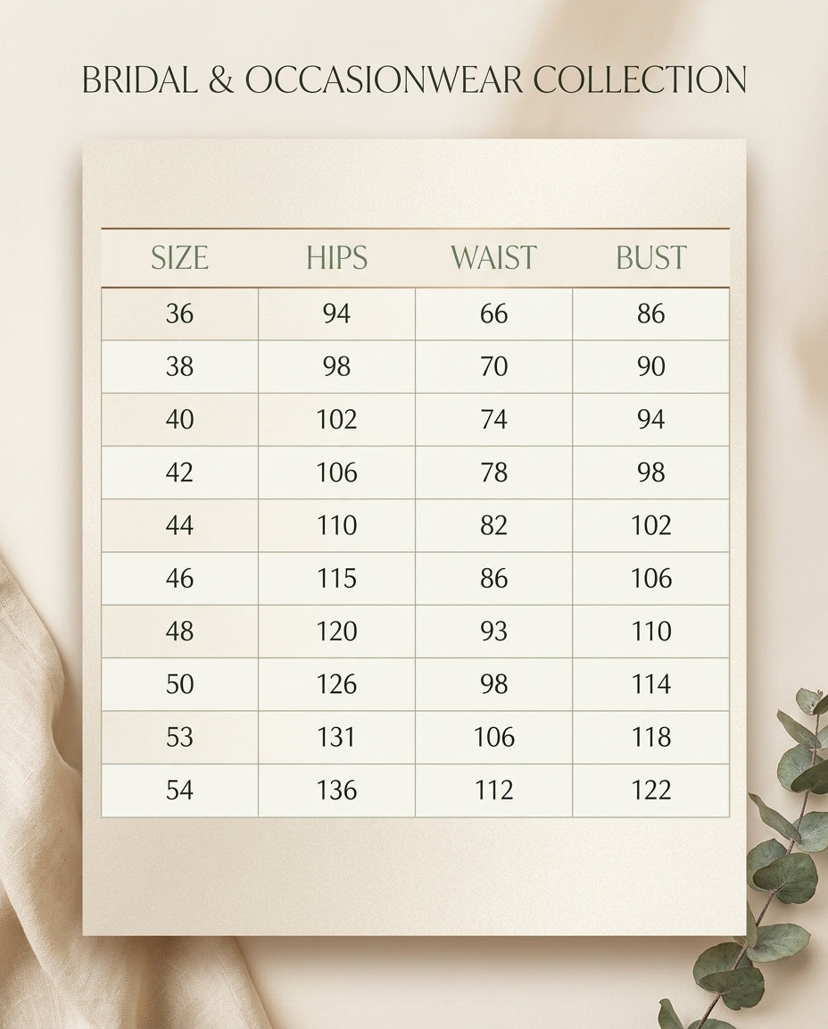 Vestido de fiesta Isabel en raso y caída evasé con cinturón y abertura color verde oliva