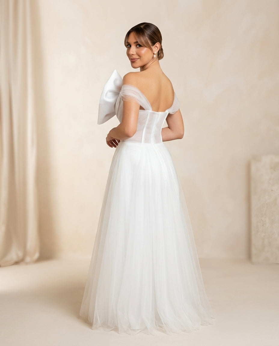 Vestido de novia Cala estilo romántico y moderno