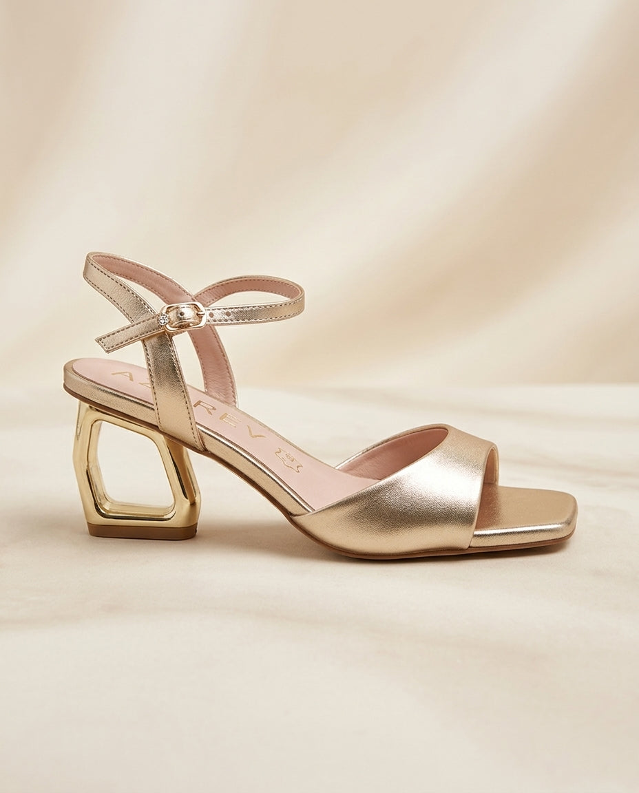 Sandalia para novia y fiesta Geométrica, taco 5 cms procedencia Española