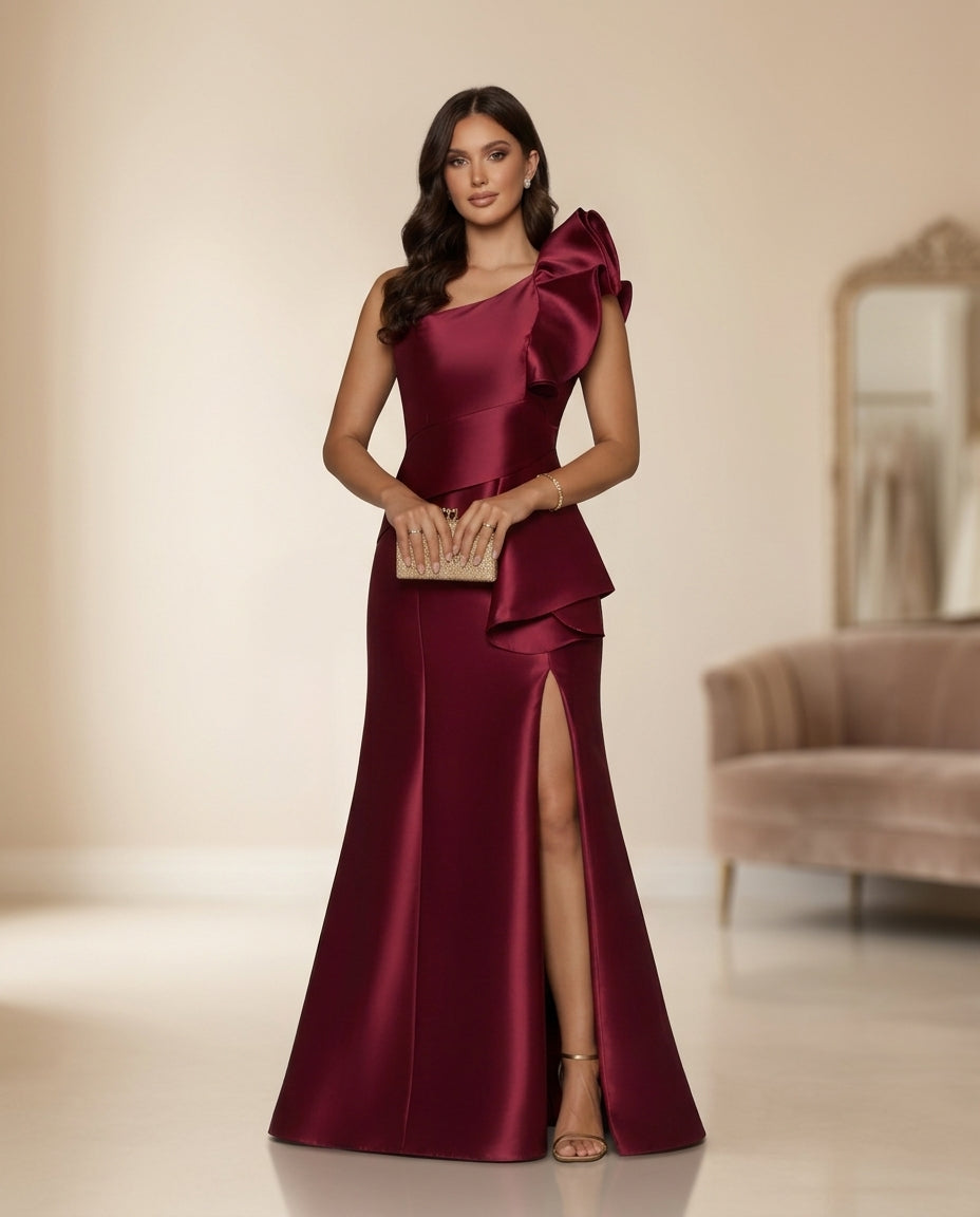 Vestido de fiesta Zara con volantes y abertura