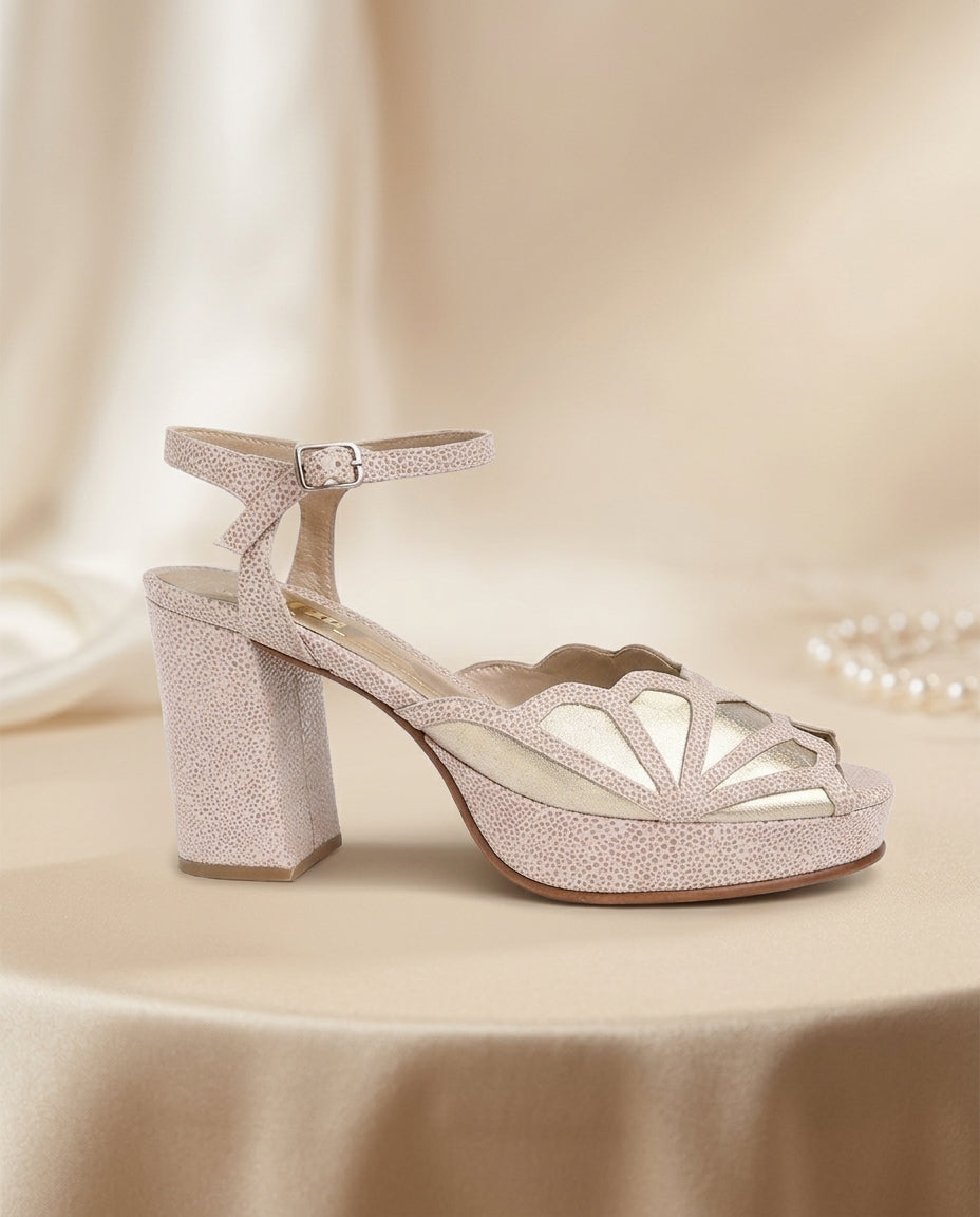 Sandalia de cuero para novia y fiesta Abanico Nude taco 9,5 cms y plataforma 2 cms