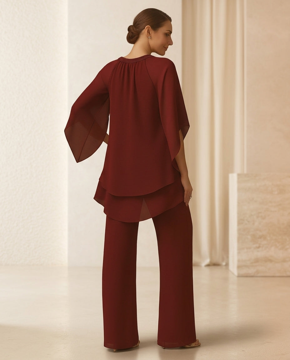 Traje de fiesta Berta  en 2 piezas con aplicaciones de pedrería en el cuello