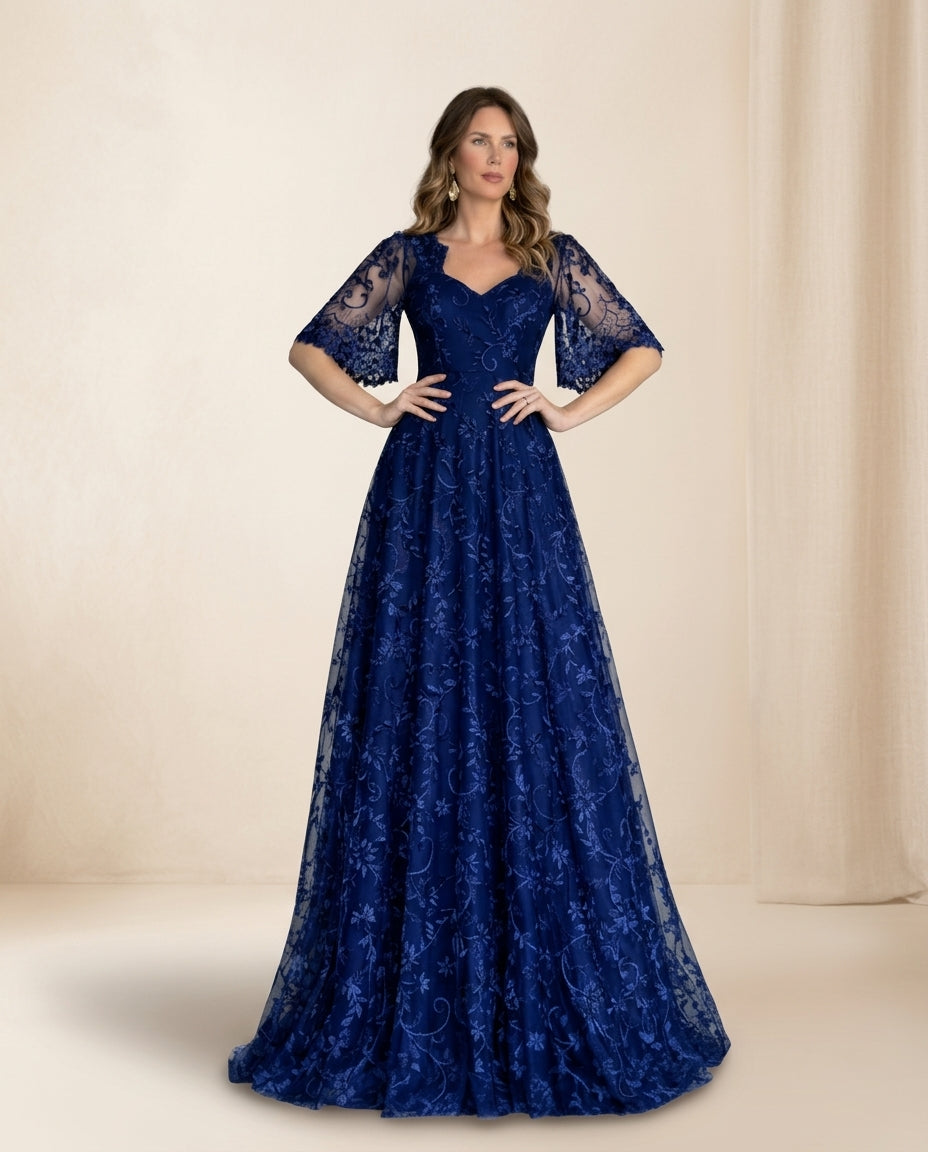 Vestido de fiesta María en tela bordada y mangas acampanadas