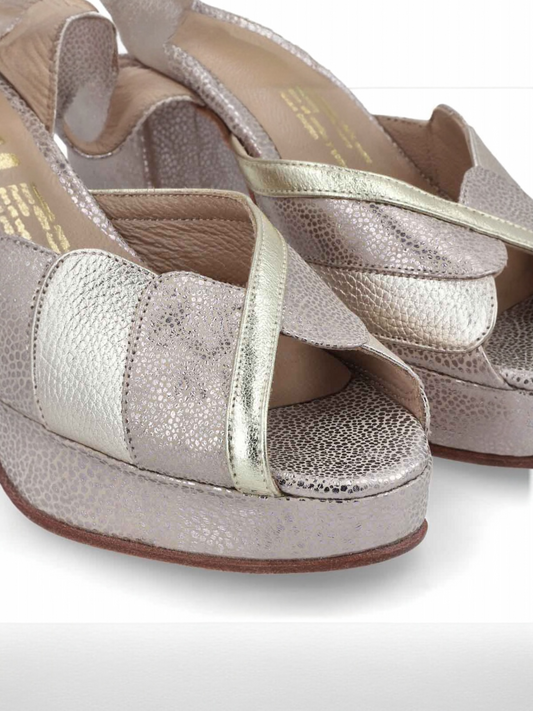 Sandalia argentina de cuero Sku para novias y fiesta ,taco 9,5 y plataforma de 2 cms