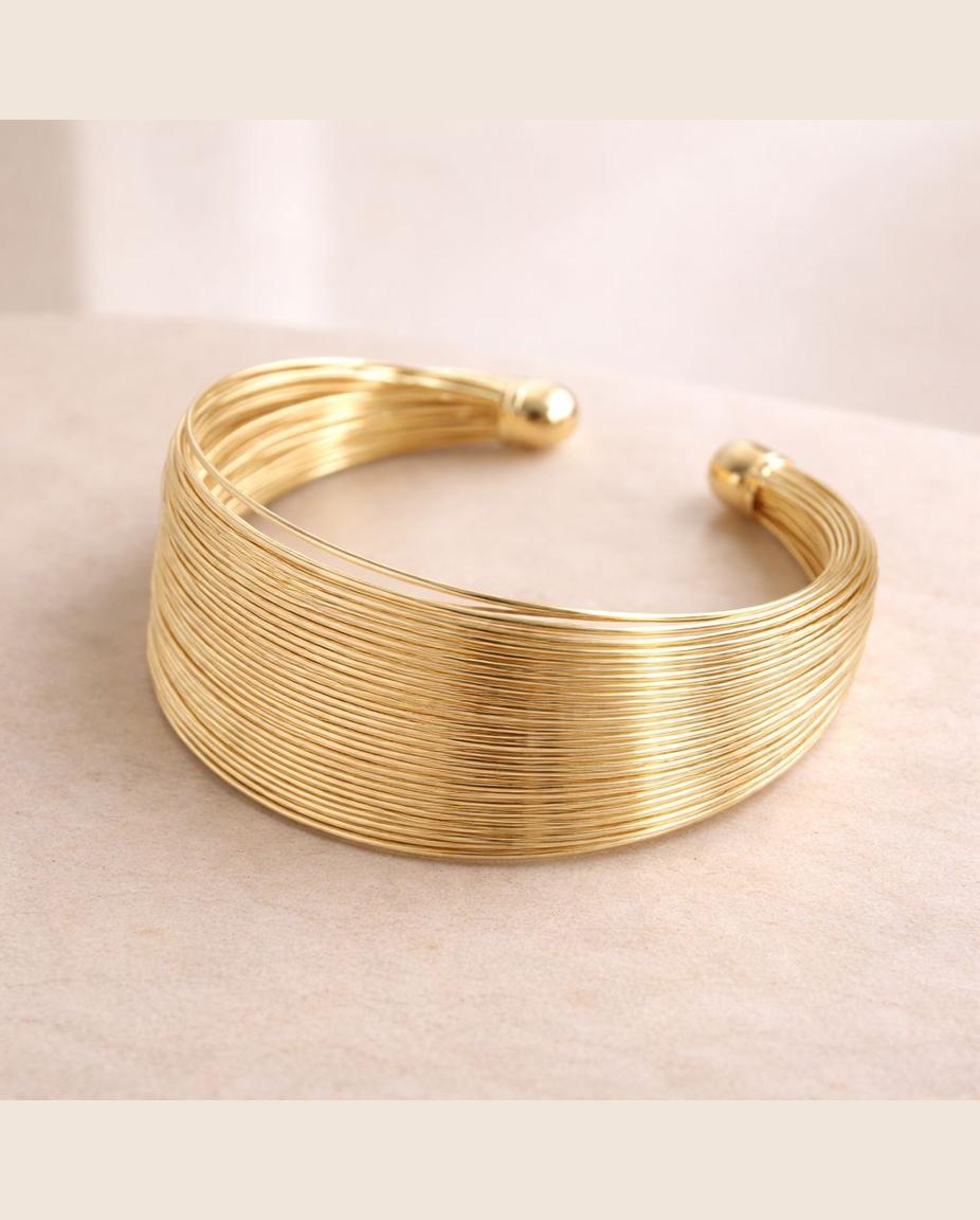 Pulsera metálica Petunia dorada ajustable