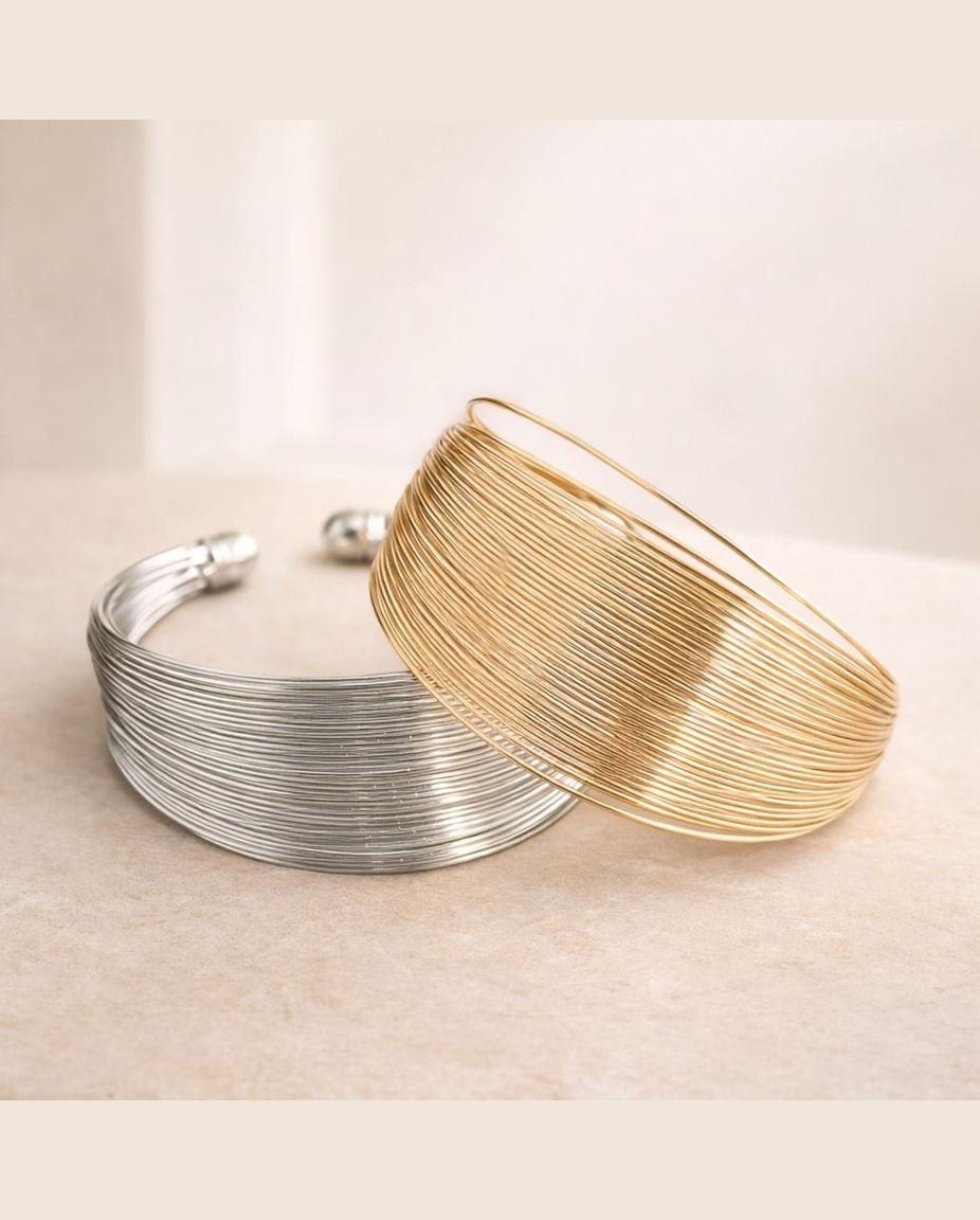 Pulsera metálica Petunia dorada ajustable