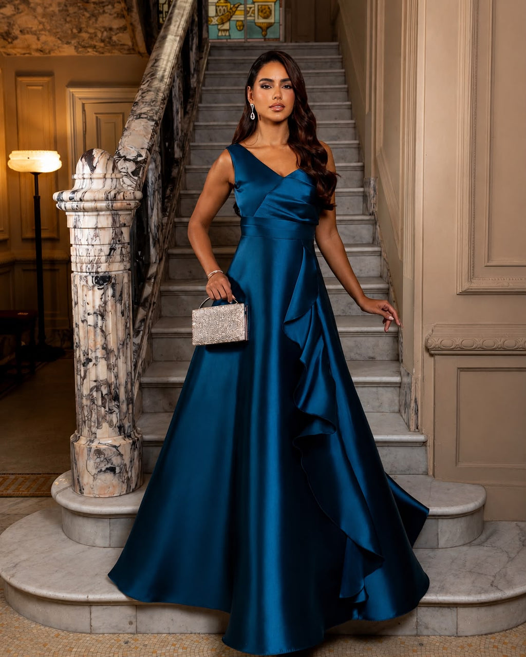 Vestido de fiesta Zira corte asimétrico y volantes