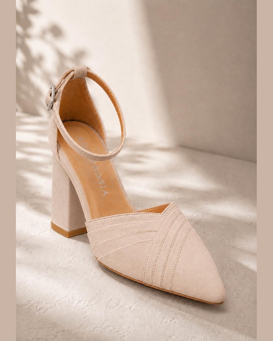 Sandalia de cuero para novia y fiesta Colomba en terciopelo velvet color nude taco 7 cms (preventa)