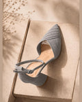Sandalia de cuero para novia y fiesta Colomba en terciopelo velvet color gris  taco 7 cms (preventa)