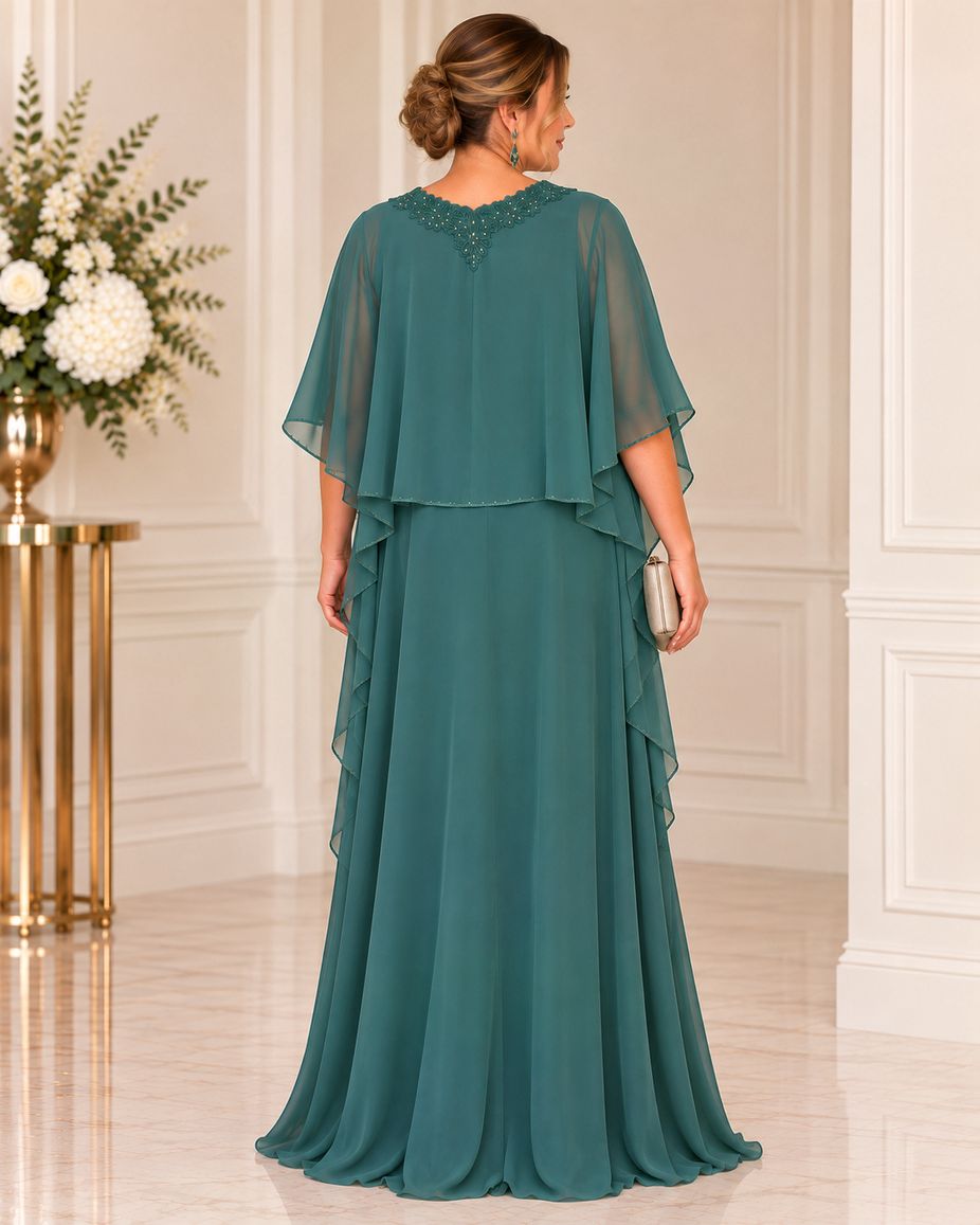 Vestido de fiesta Marilú con capa y aplicación cuello