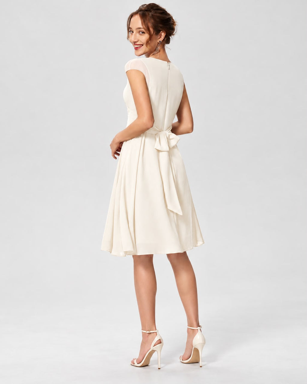 Vestido civil Andrea estilo romántico