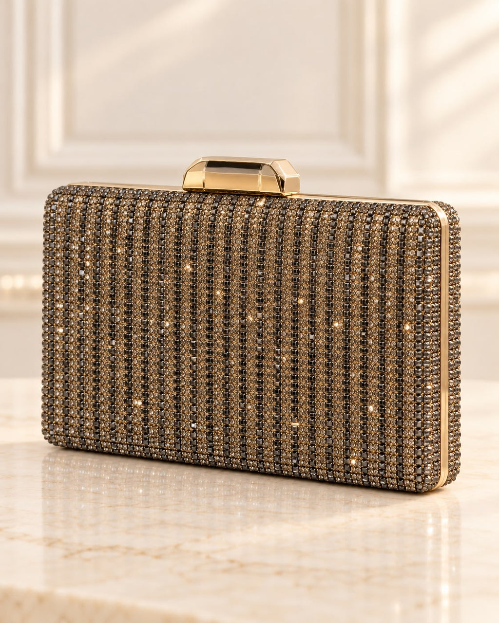 Bolso de fiesta Diamante en  tonos grafitos y piedras