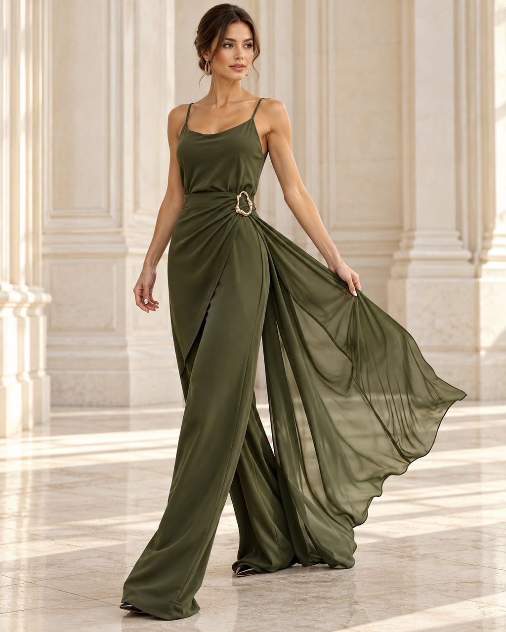 Traje de fiesta Mercedes drapeado con broche