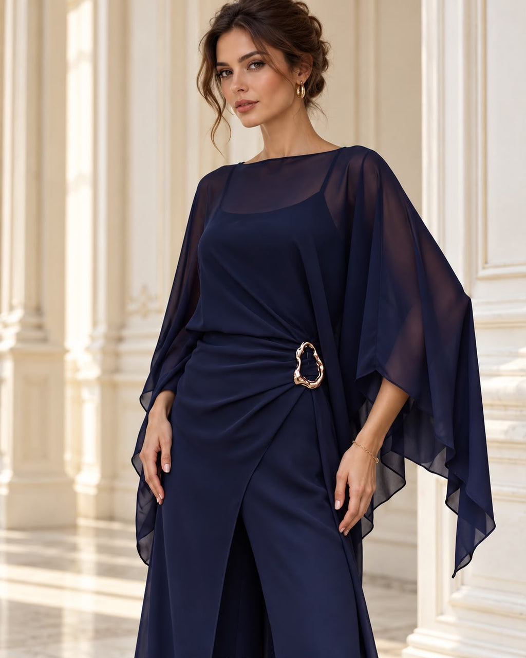 Traje de fiesta Mercedes drapeado con broche