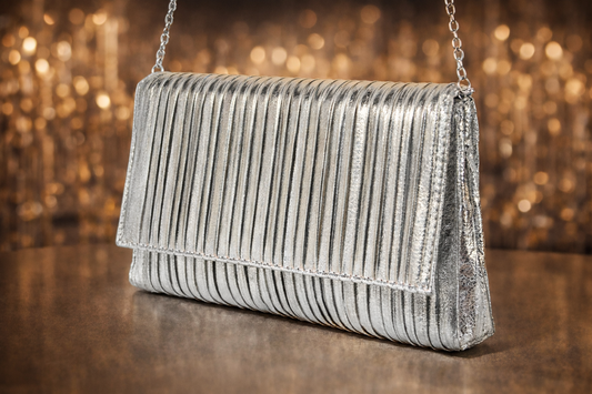 Clutch de fiesta glitter pleteado  con cadena para colgar
