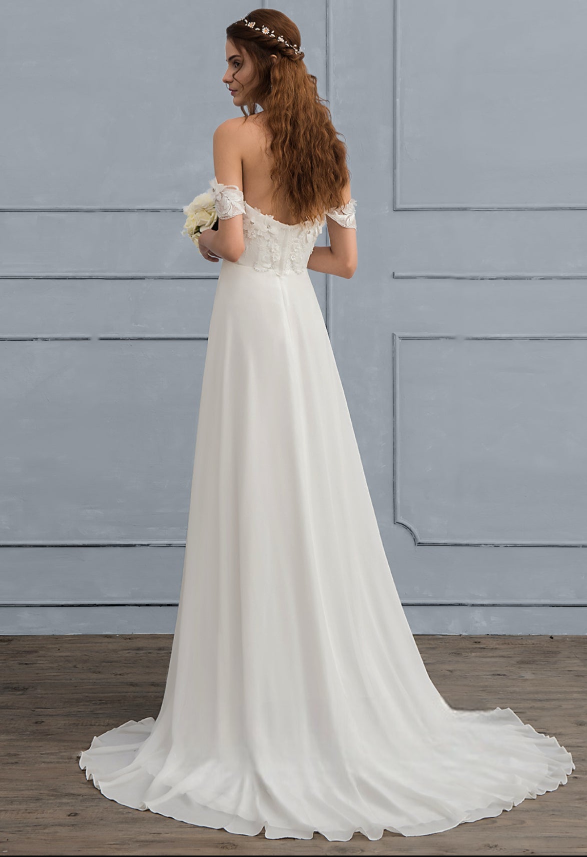 VESTIDO DE NOVIA SUSY MANGA CAÍDA Y APLICACIONES – distrito novias