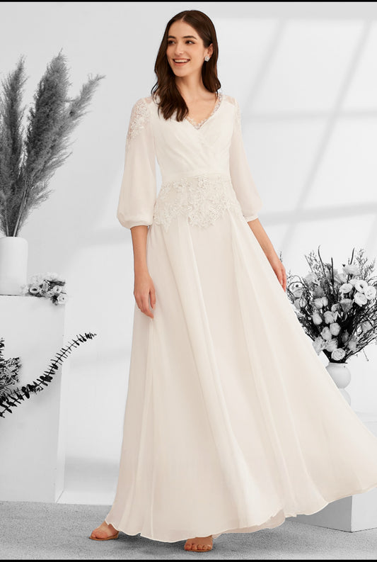 VESTIDO DE NOVIA IVONNE MANGAS Y APLICACIONES DELANTERAS
