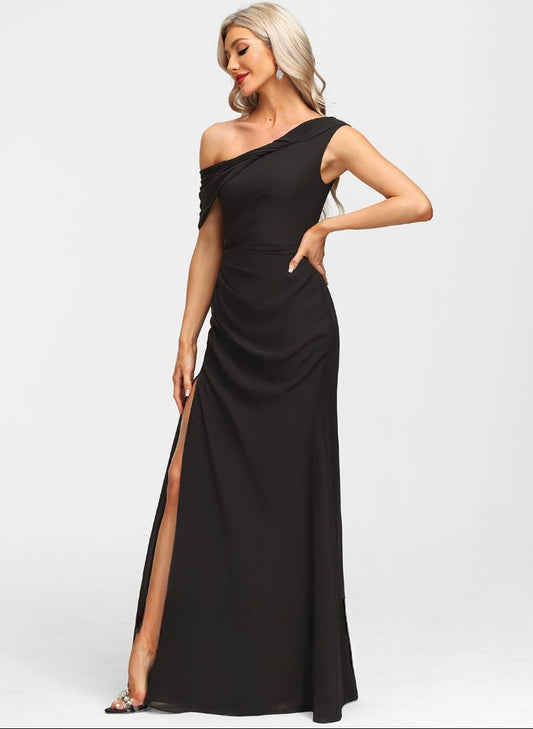 VESTIDO DE FIESTA ZAFIRO CON UN HOMBRO DESCUBIERTO Y MANGA DE GASA