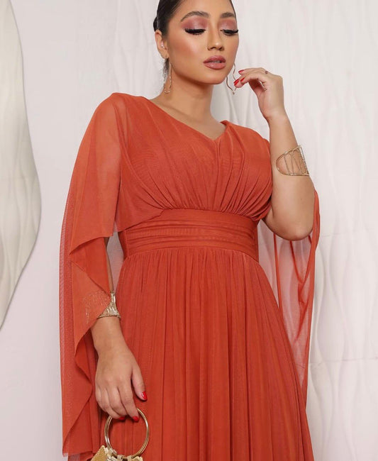 Vestido de fiesta Gaby ,drapeado en la cintura y manga ala muy liviano