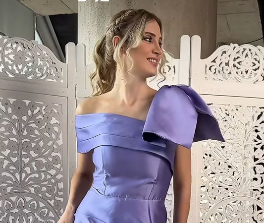 VESTIDO DE FIESTA ANAHY CON APLICACION NUDO Y HOMBRO DESCUBIERTO
