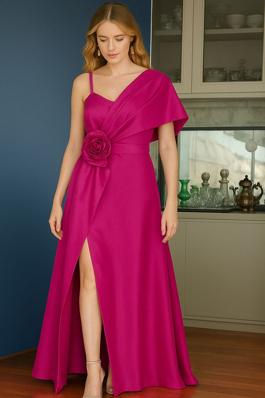 Vestido de fiesta Yazmin capa asimétrica y aplicación dior