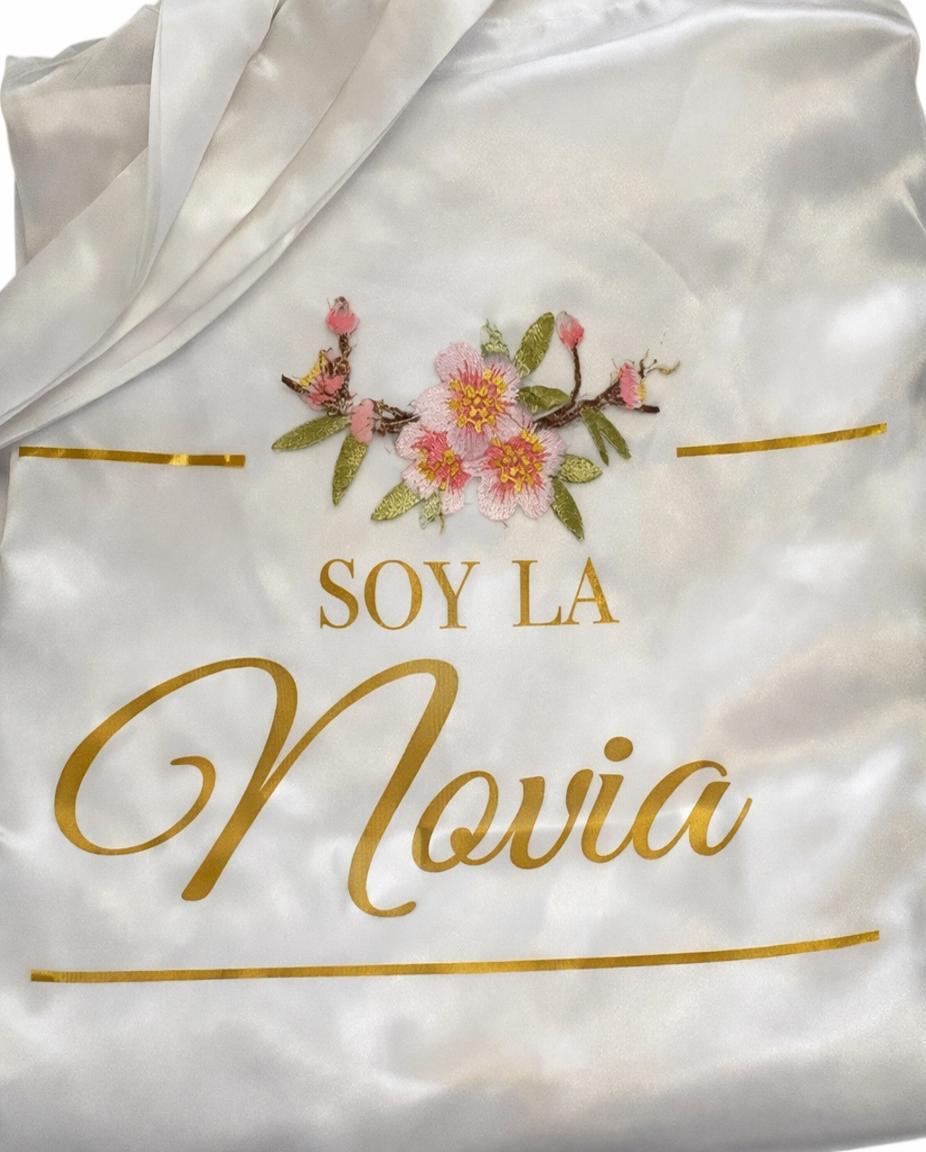 Bata de Satin con encaje personalizada o sin personalizar,fina y elegante