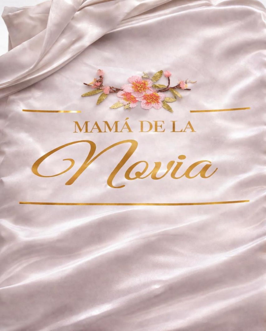 Bata de Satin con encaje personalizada o sin personalizar,fina y elegante