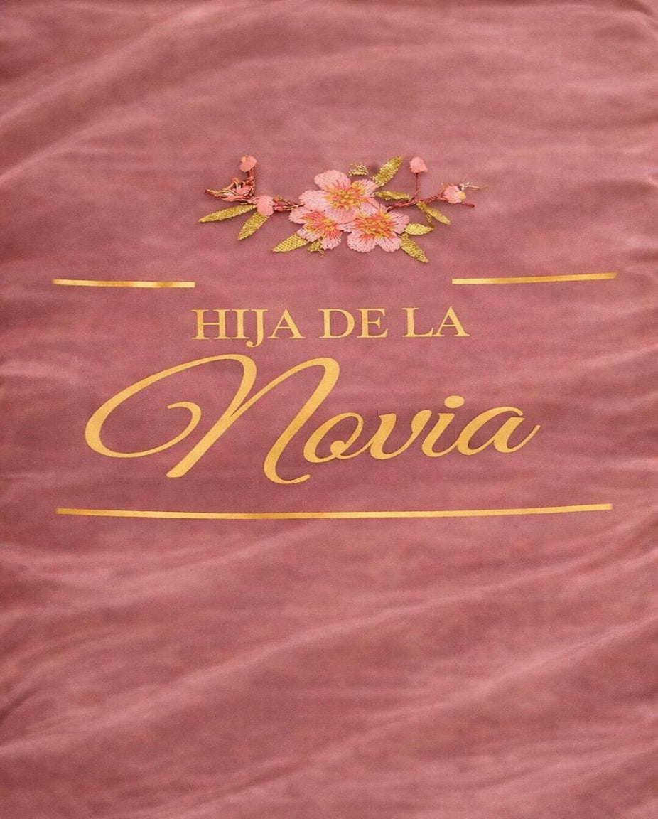 Batas satinadas para niñas